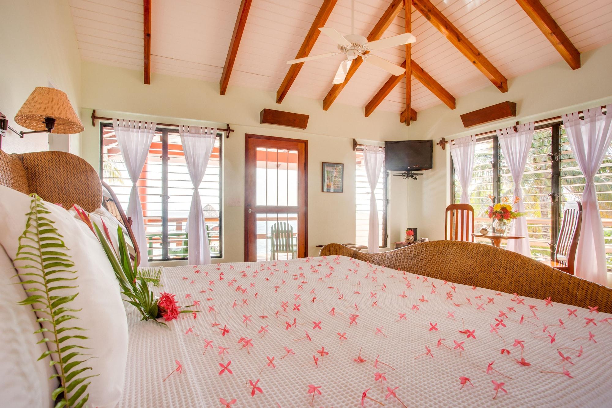 Robert'S Grove Beach Resort Placencia Buitenkant foto