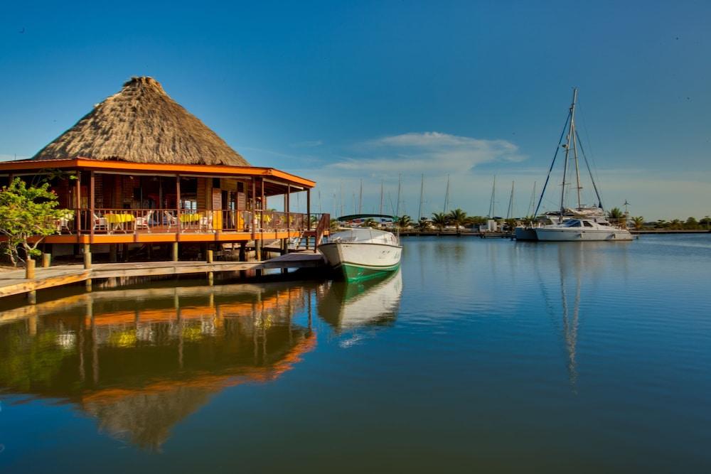 Robert'S Grove Beach Resort Placencia Buitenkant foto