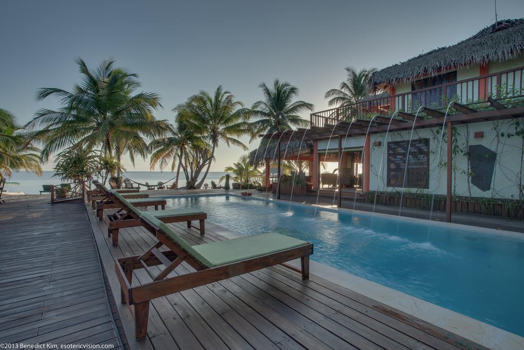 Robert'S Grove Beach Resort Placencia Buitenkant foto