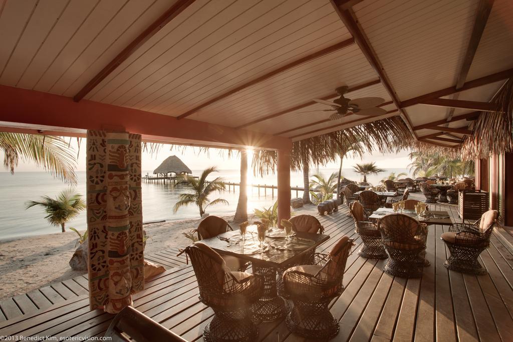 Robert'S Grove Beach Resort Placencia Buitenkant foto