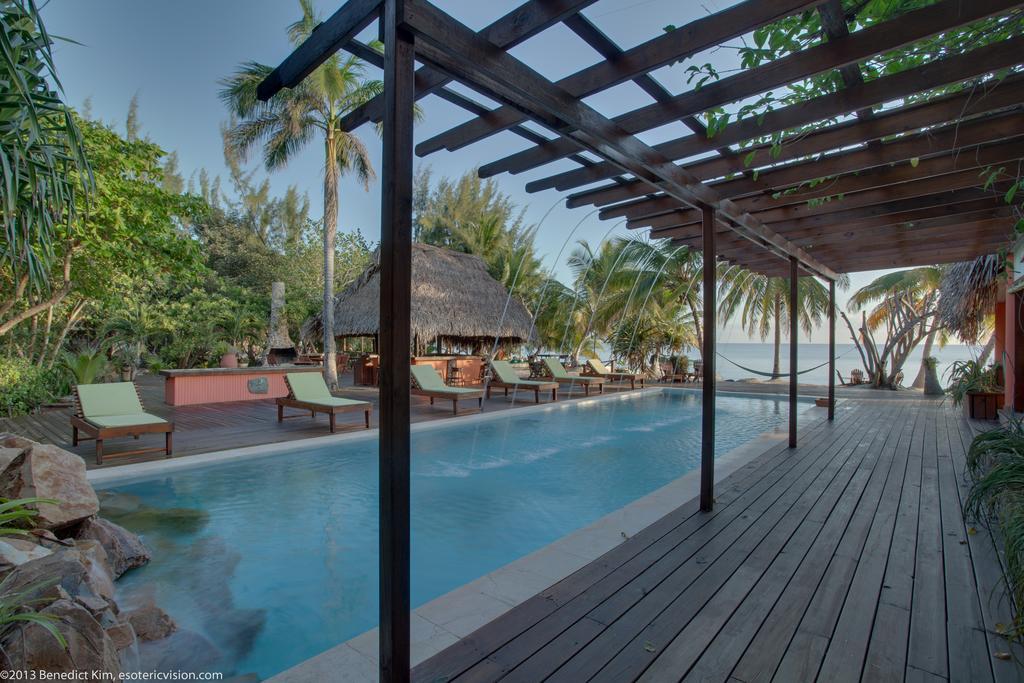 Robert'S Grove Beach Resort Placencia Buitenkant foto