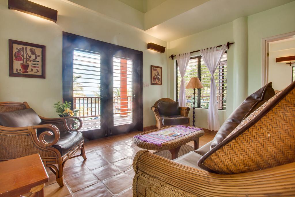 Robert'S Grove Beach Resort Placencia Buitenkant foto