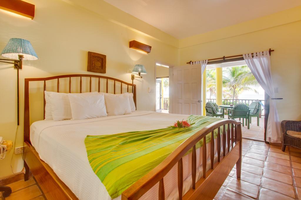 Robert'S Grove Beach Resort Placencia Buitenkant foto