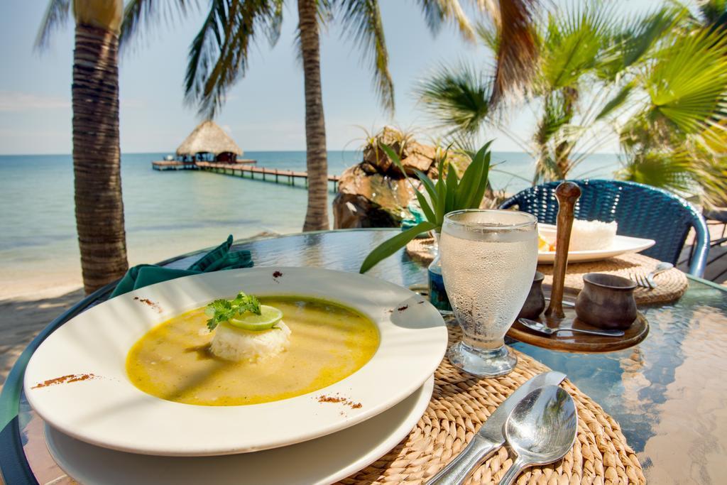 Robert'S Grove Beach Resort Placencia Buitenkant foto